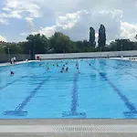 هيلز فيلة سراييفو