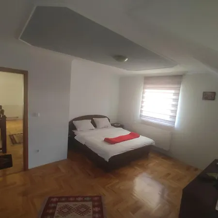 هيلز * سراييفو